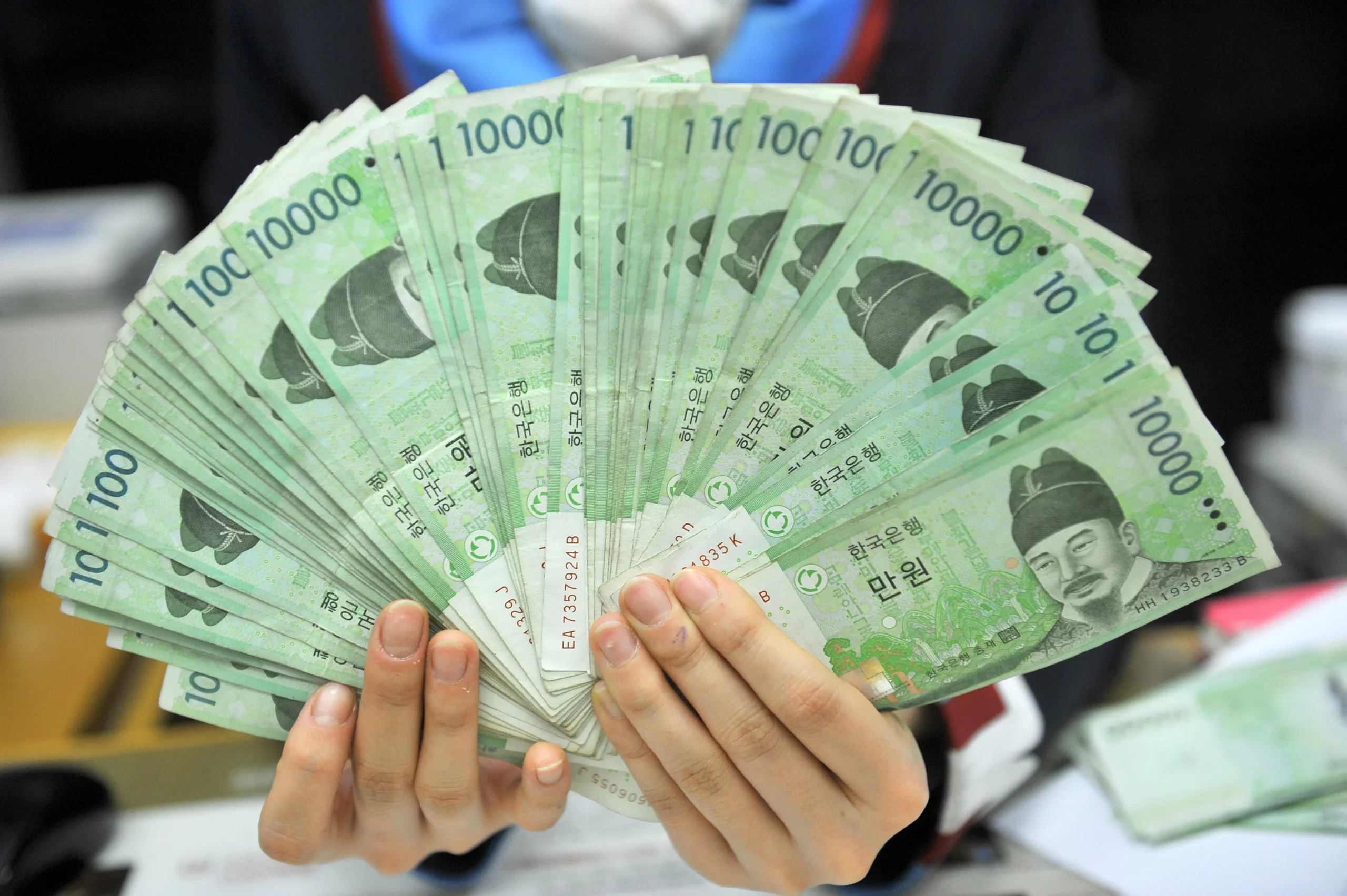how much is 4 million won in usd