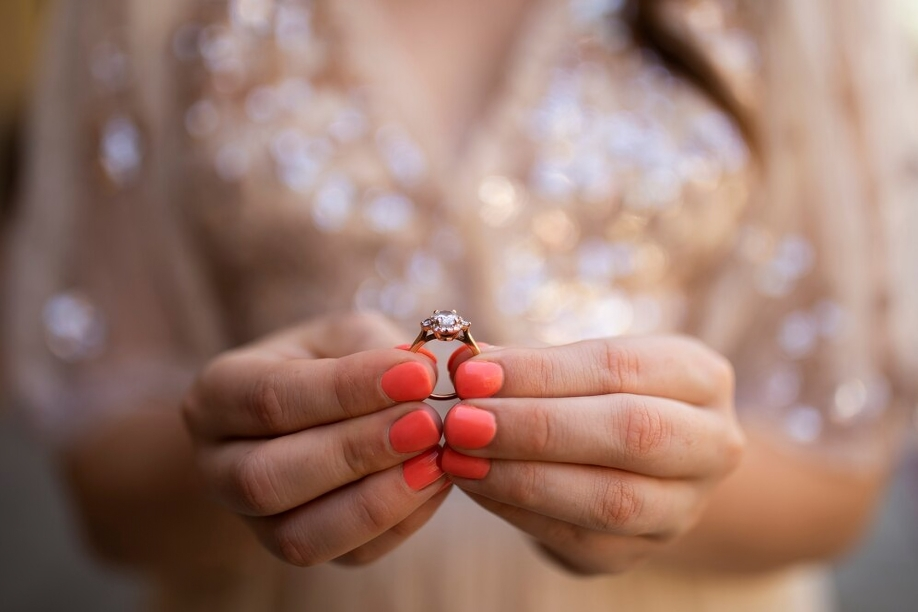 lab-grown diamond rings