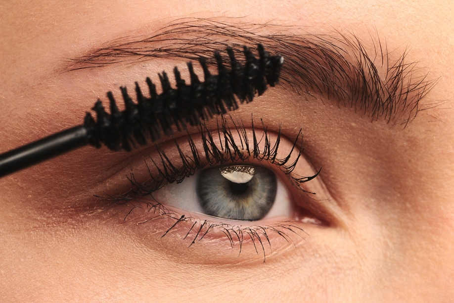 Tubing Mascara: The Secret to Perfectly Defined and Long-Lasting Lashes