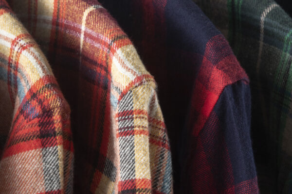 Plaid Blazers & Bomber Jackets: A Perfect Blend of Classic and Contemporary Fashion